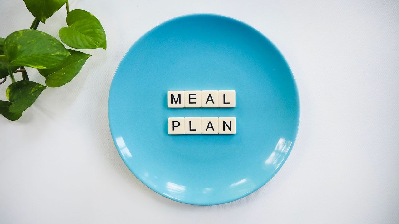 How to Plan Meals to Waste Less and Shop Smarter